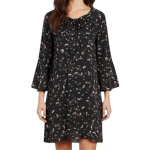 BANANA REPUBLIC Floral Dress w/ Bell Sleeves on Black Background 14 Tall — NWT